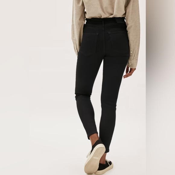 Everlane - The High Rise Skinny Jean - Picture 8 of 9